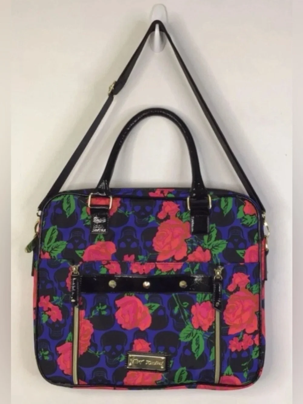Betsey Johnson EUC “Skulls in Bloom